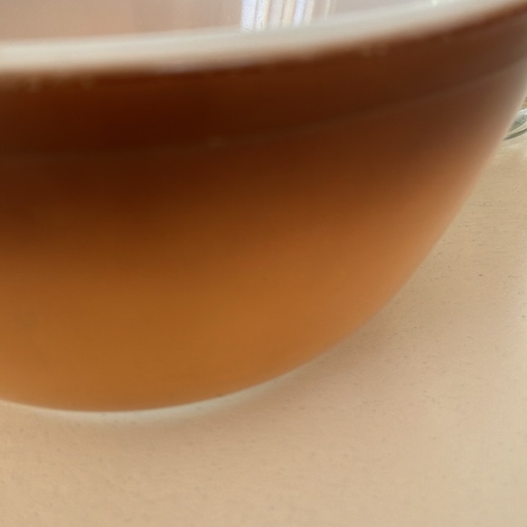 Vintage Pyrex 1 1/2 Quart Brown Hombre Mixing Bowl #402 - Picture 5 of 9
